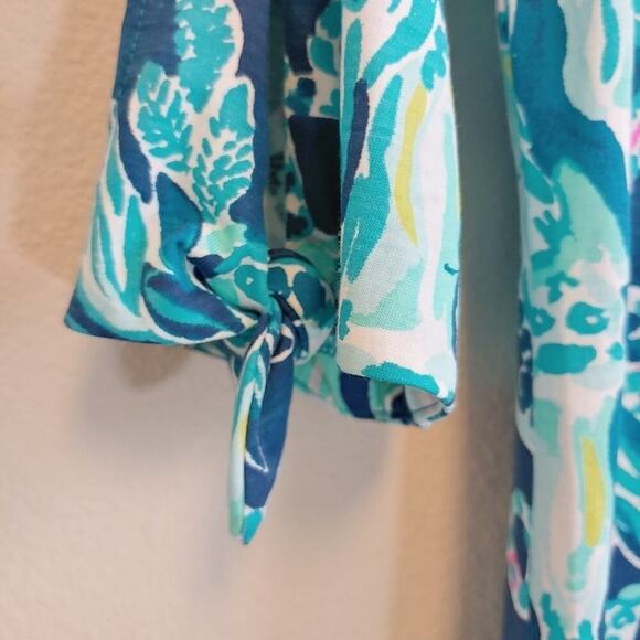 Lilly Pulitzer Preston Top Tidal Wave In The Details T-Shirt Sz XXS - Picture 2 of 8